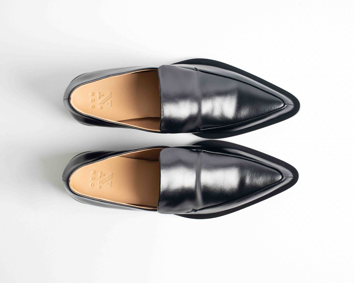 Pointed-Toe Leather Shoes