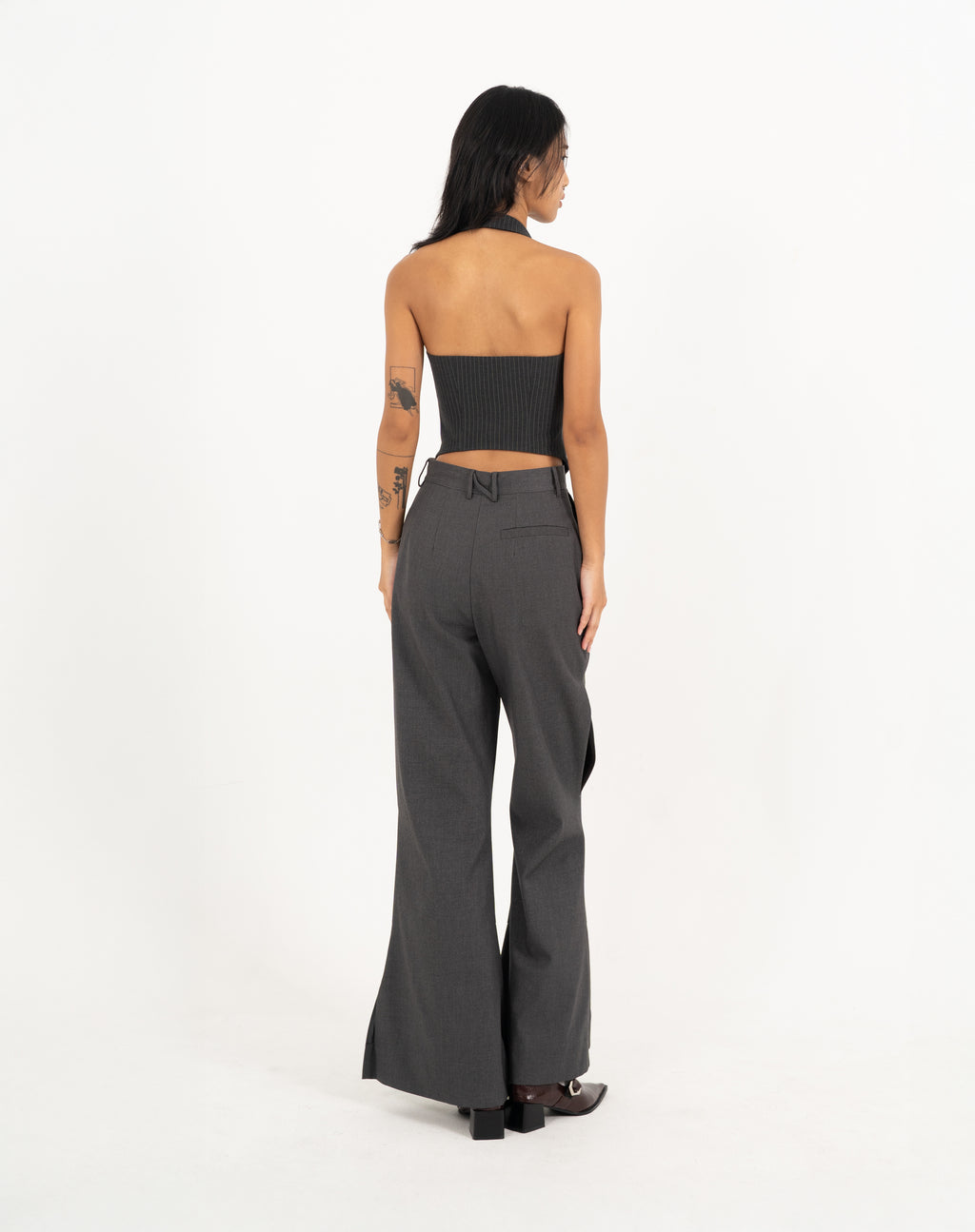 N E O CH.1 Halter Buttoned Top