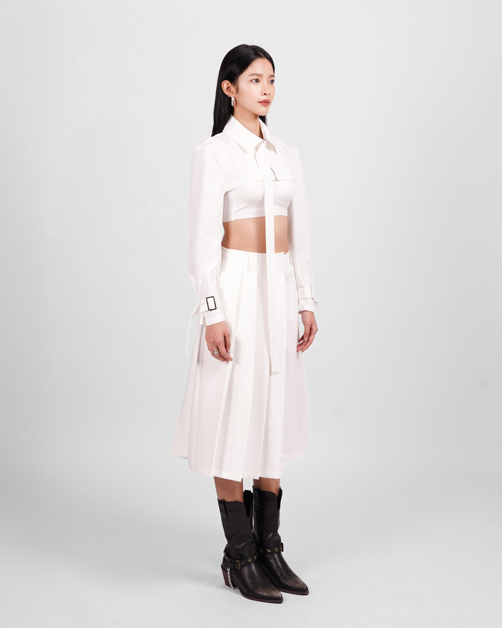 Minimalist Pleated Pants