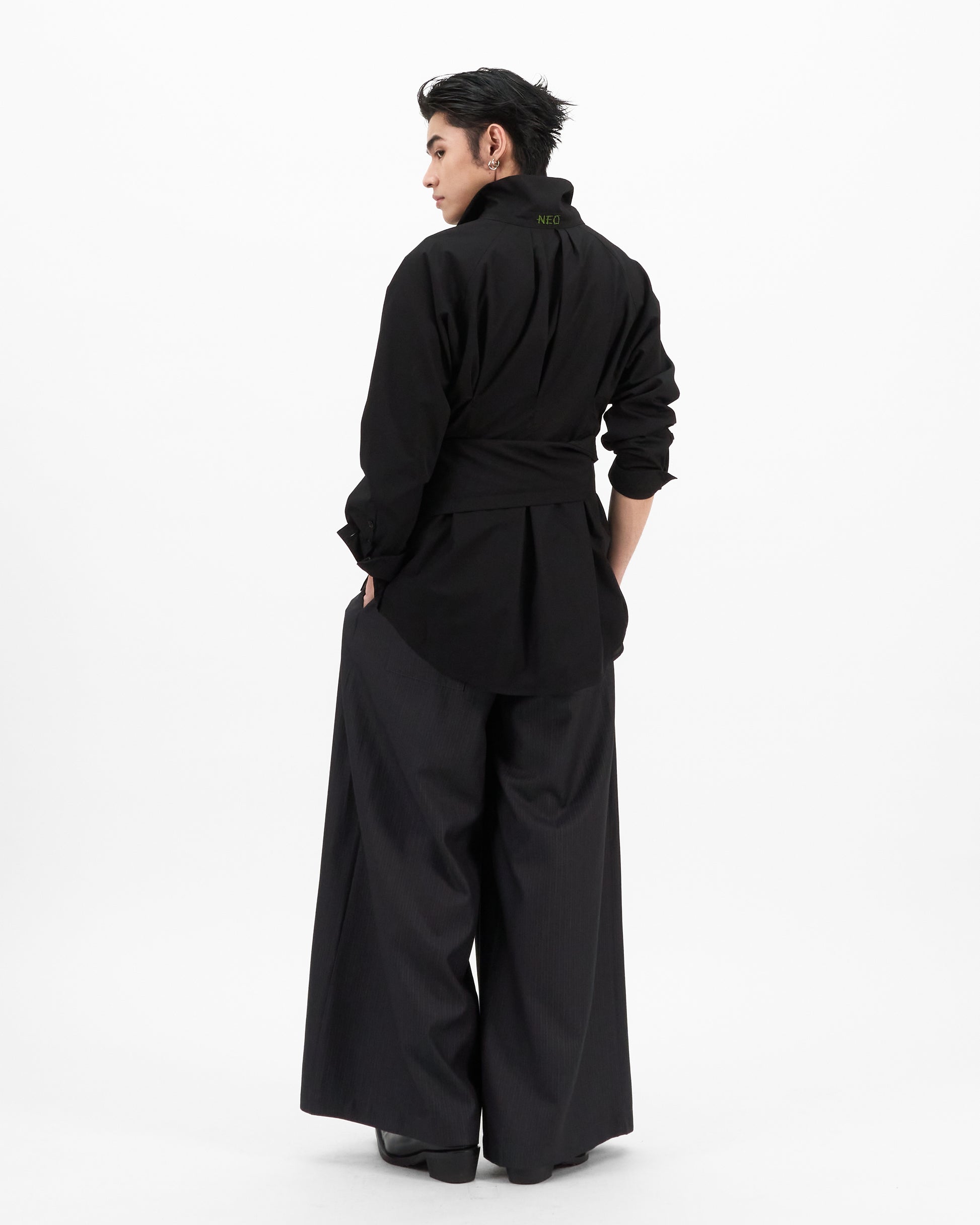 VOL.3_CH.1 Wrap-Form Tailored Shirt