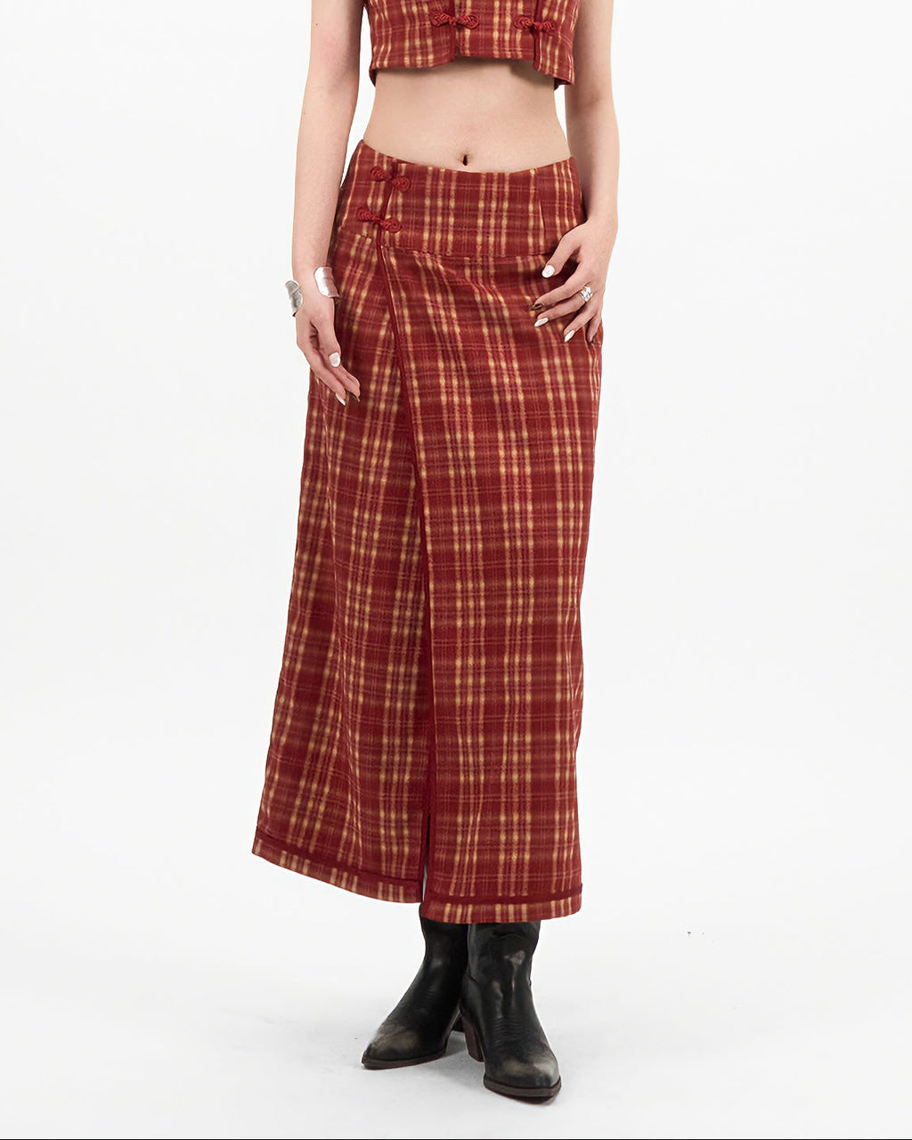 VOL.3_CH.1 Plaid Skirt