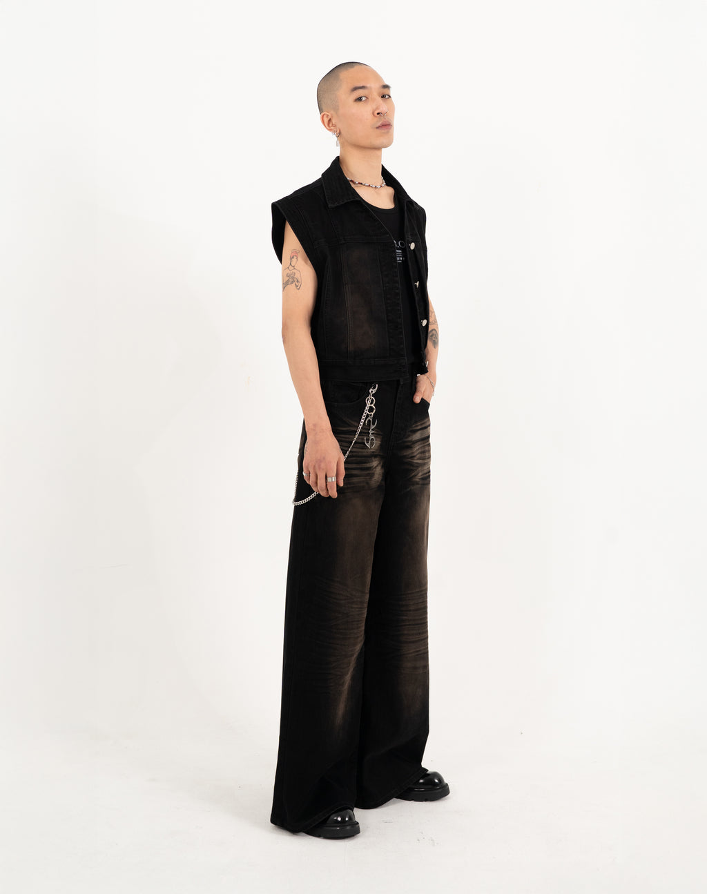 N E O CH.2 Faded Wrinkle Wide Leg Pant