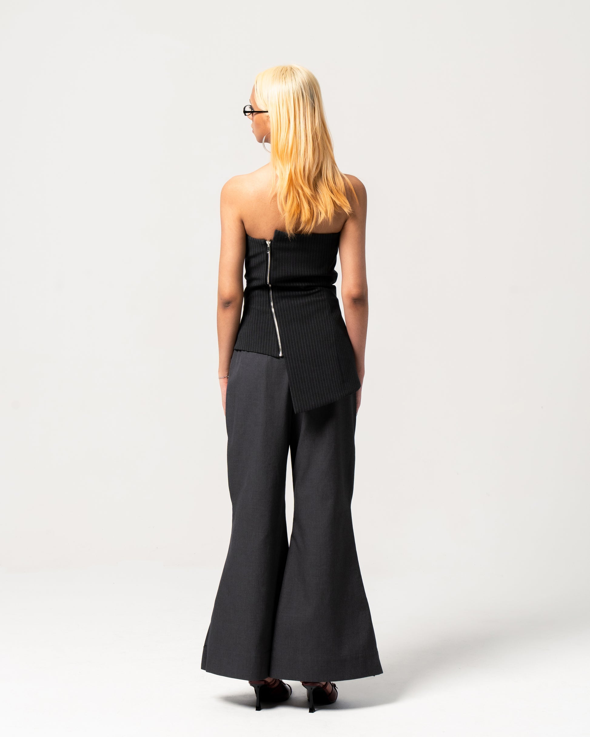 N E O CH.1 Bell Bottom