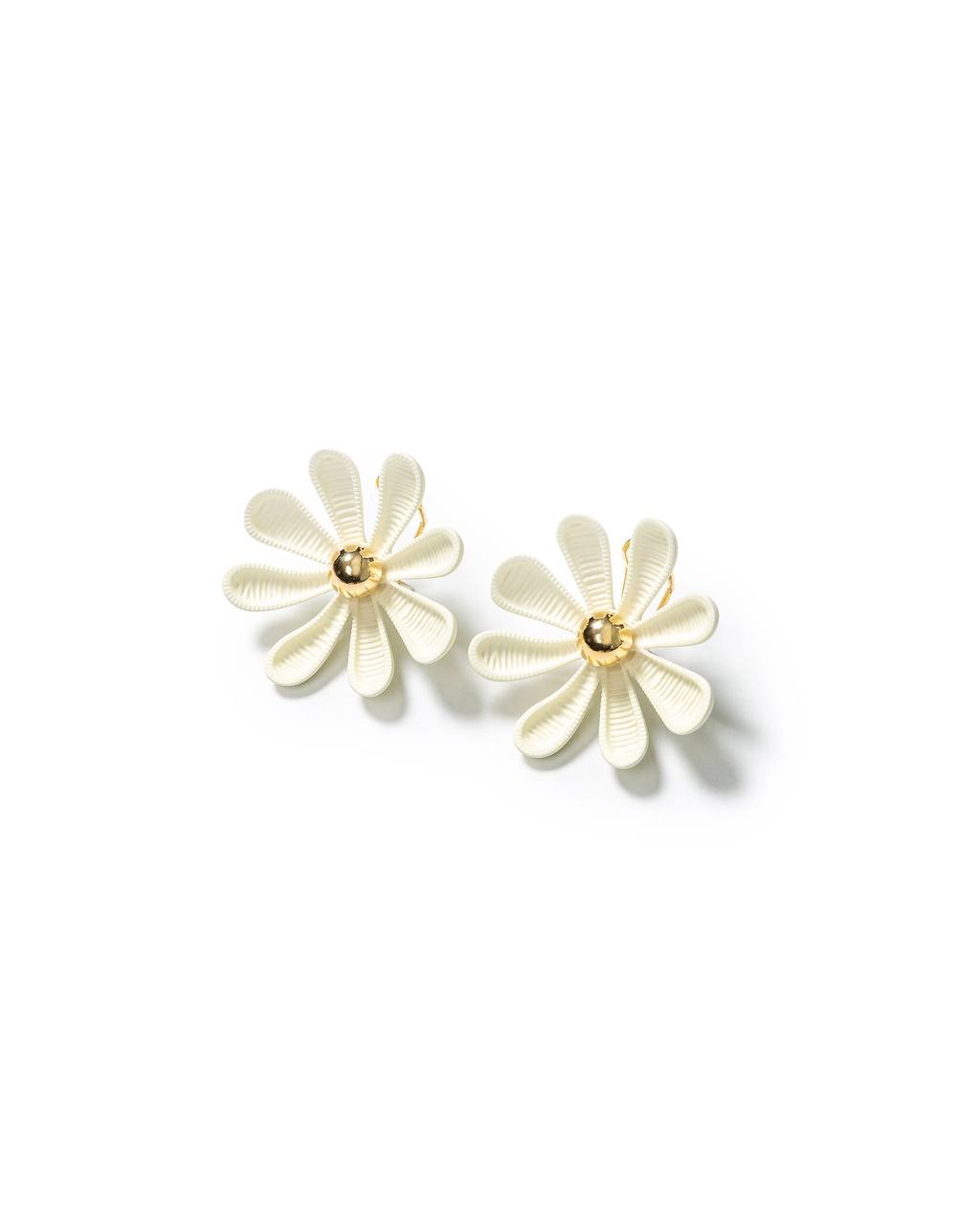 Blooming Daisy Studs Earrings