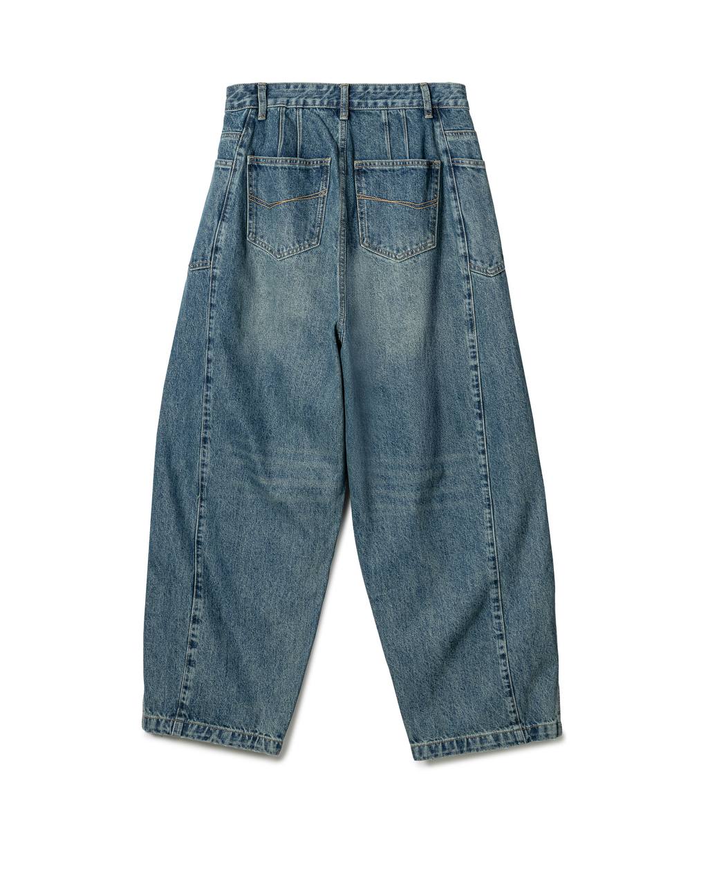 Structured Curved-Leg Jeans