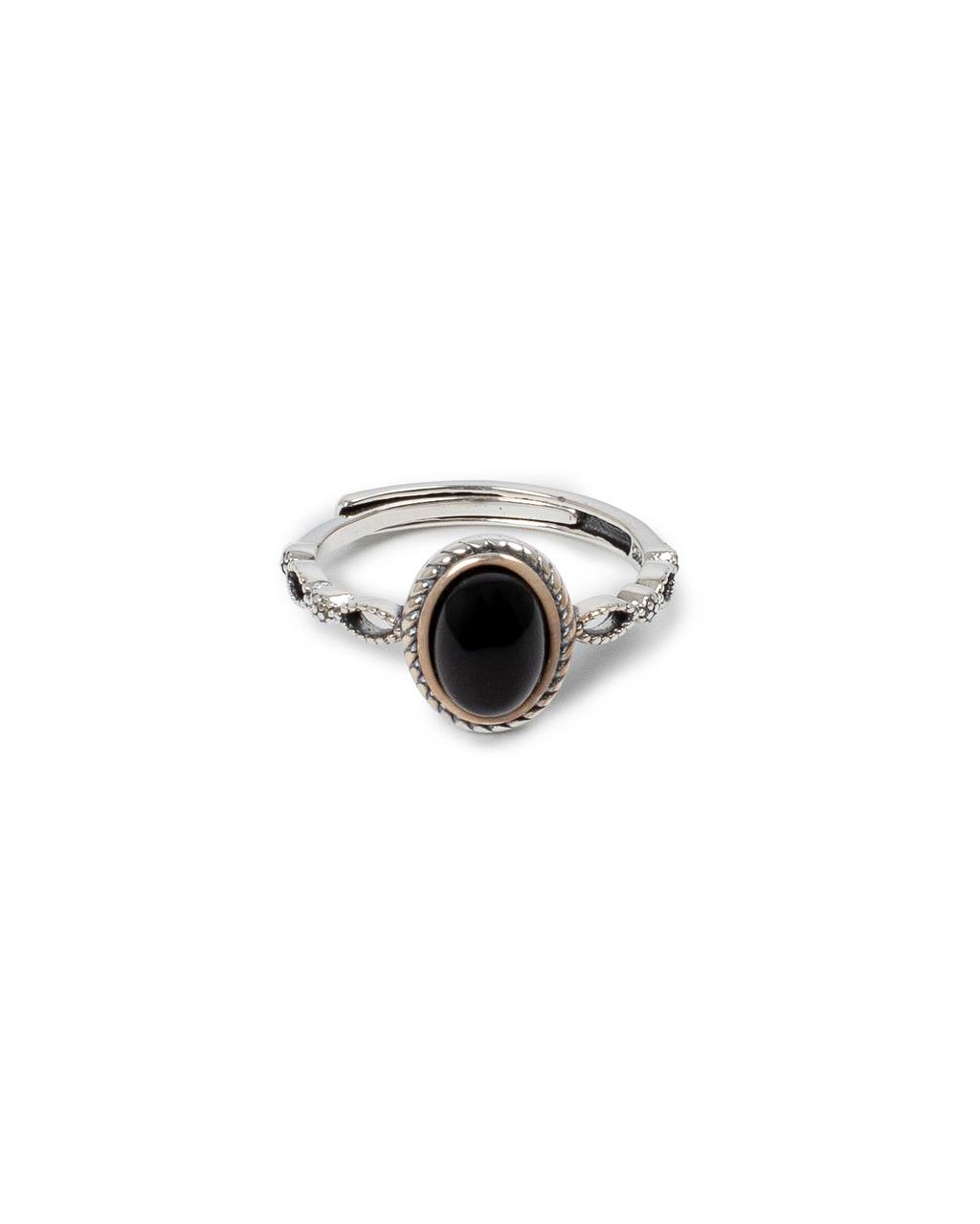 Noir Oval Ring