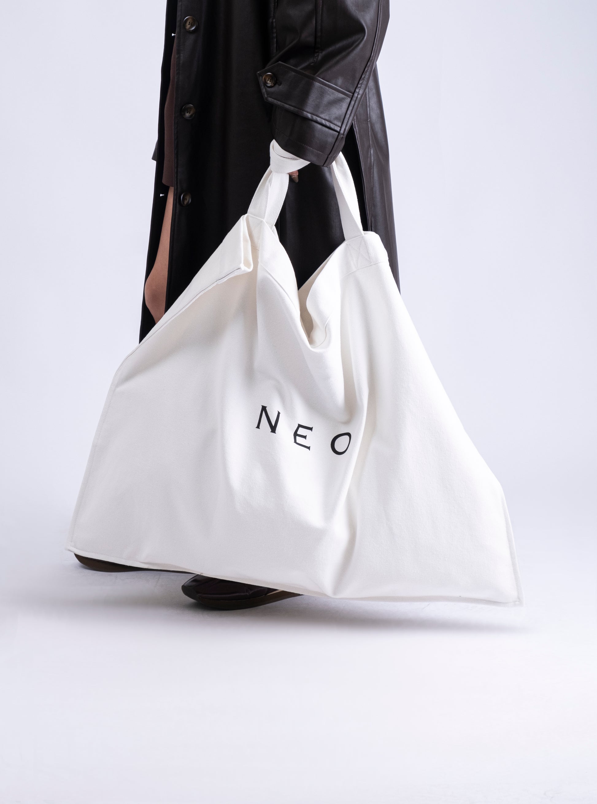 N E O Tote Bag
